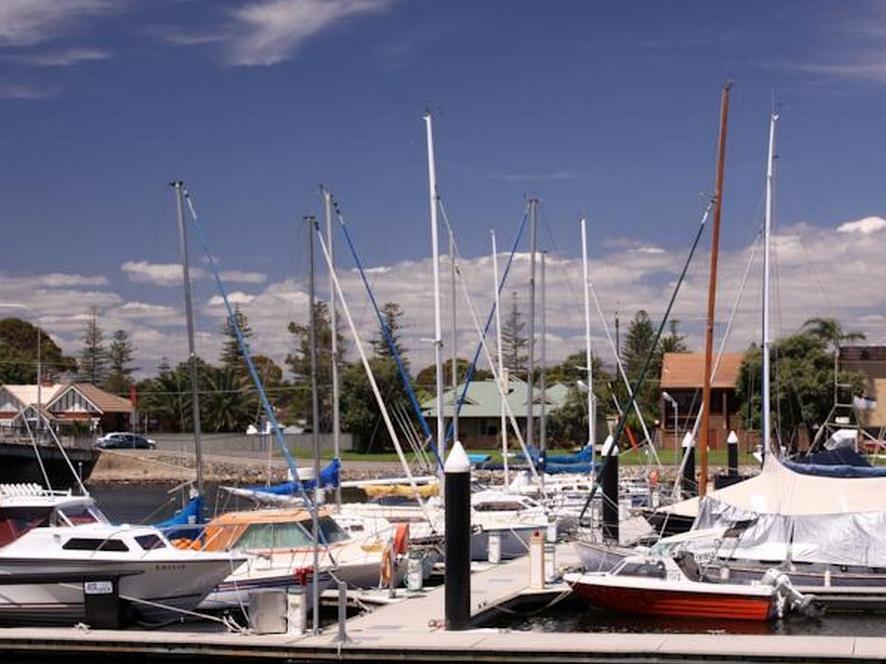 Bayswaterfront Apartments Adelaide Buitenkant foto