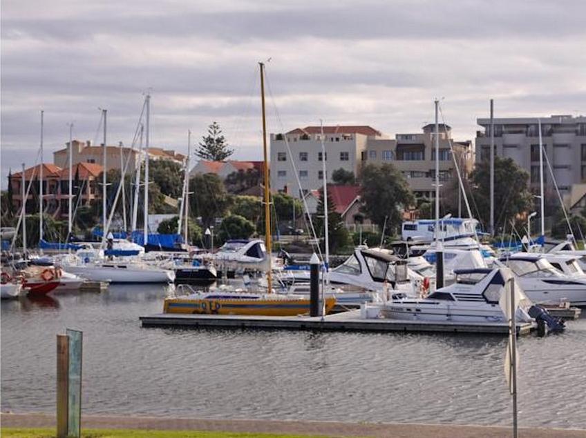Bayswaterfront Apartments Adelaide Buitenkant foto