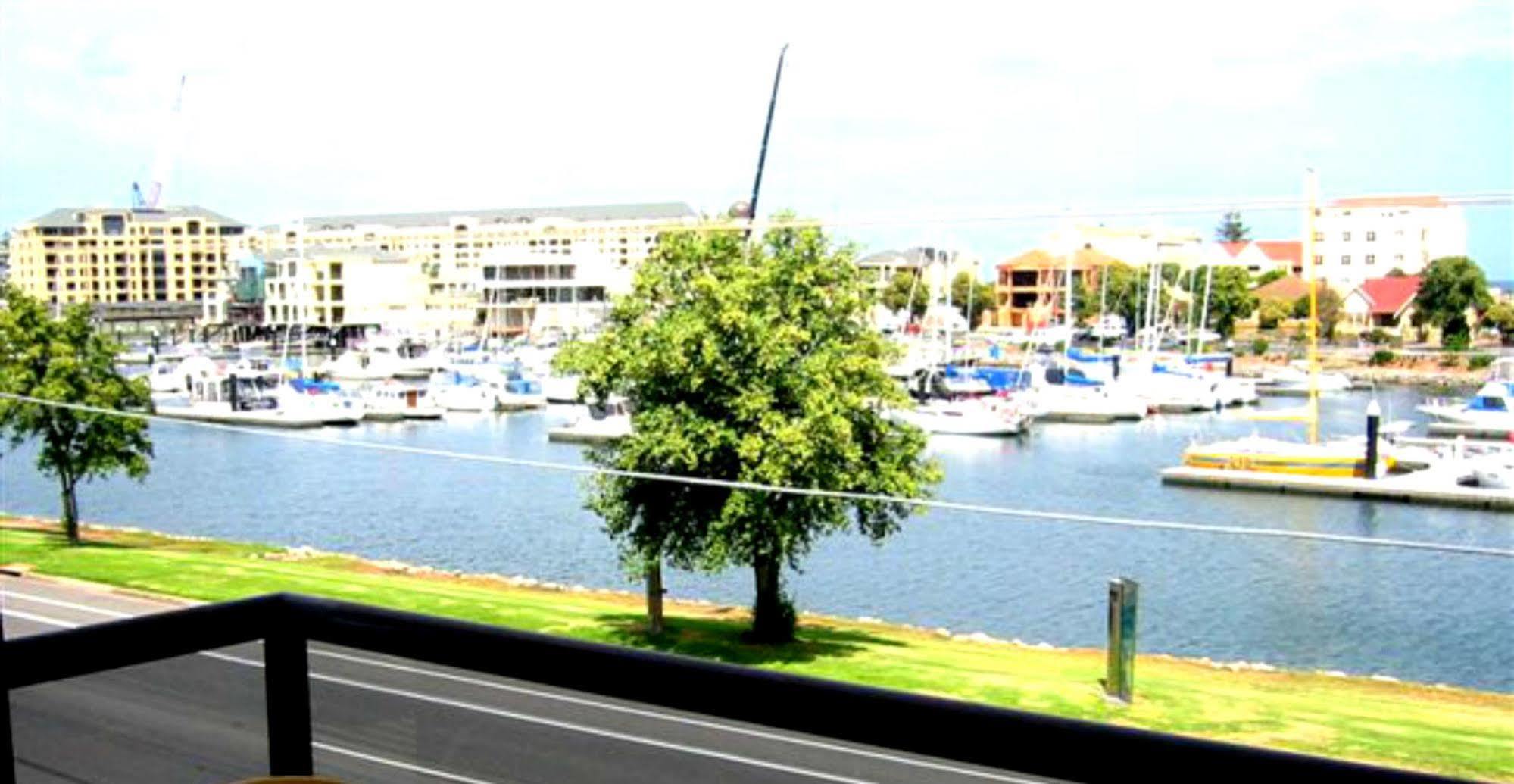Bayswaterfront Apartments Adelaide Buitenkant foto